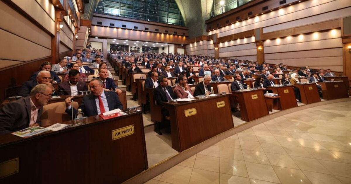 İBB Meclisinde Pendikte İETT otobüsünün çarptığı binayla ilgili soru önergesi verildi