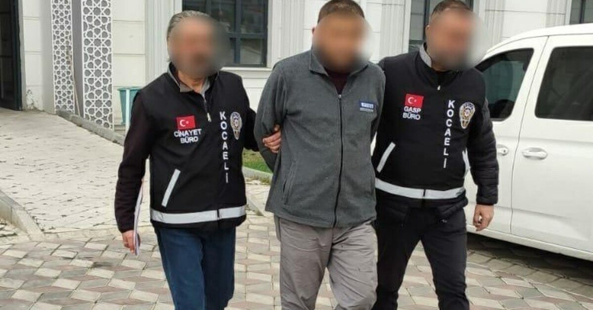 Oğlunu boğarak öldüren babaya beraat